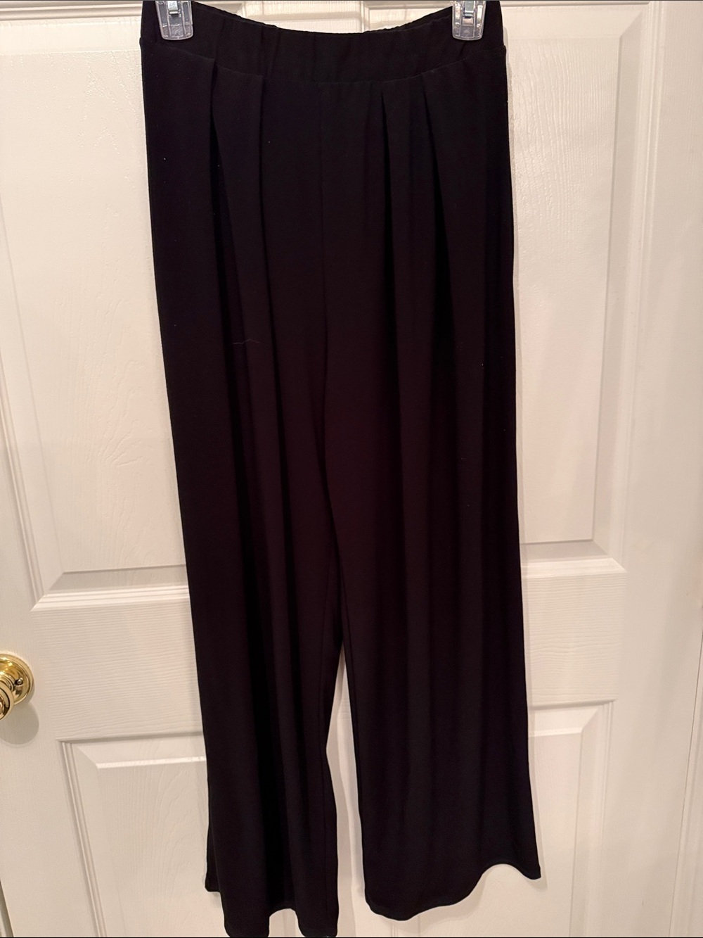 Elegant Black Wide-Leg Women's Pants
